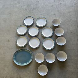 Azure Coast By Denby Made In England Stoneware/Tupperware/3 Royal Norfolk Ceramic  Bowels/ 2 Kitchen Aid Plastic Bowels 