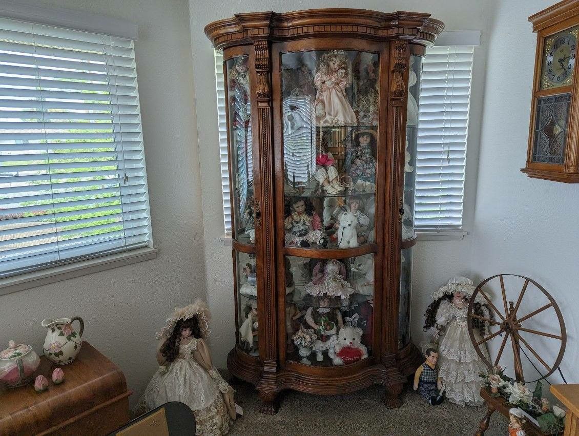 Estate Sale: Beautiful Display Case