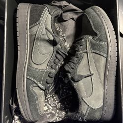 Travis Scott “Phantom “