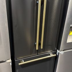30”/33” Wide Refrigerators (Apartments/ Trailer) Homes 