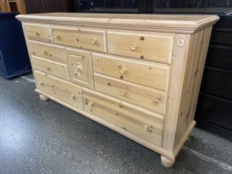 Knotty Pine Light 8-Drawer Lowboy Dresser
