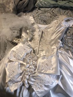 Wedding dress