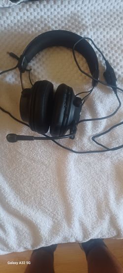 Black Wired Gaming Headset with Microphone