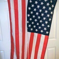 Patriotic Decor: American Flag 