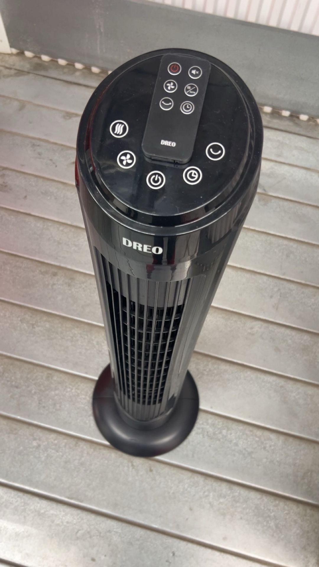 Dreo Fan Like New Comes With Controller