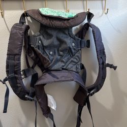Infantino Baby Carrier