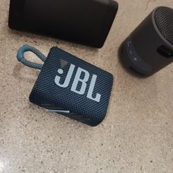 BLUETOOTH SPEAKERS !