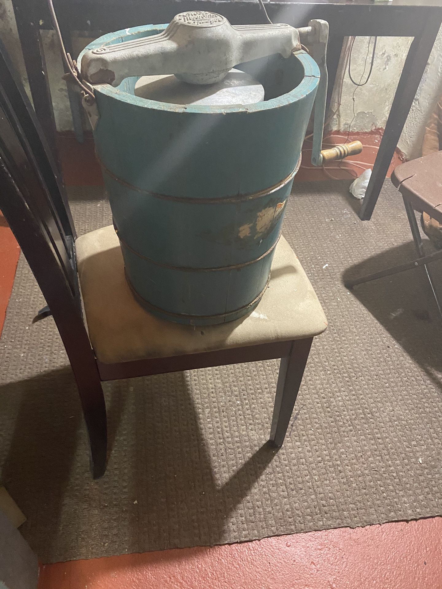 1923 6 qt ice cream maker