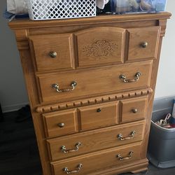 Solid Wood Dresser (5 Drawers)