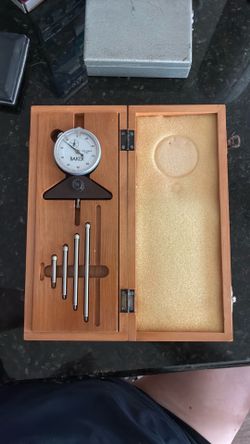 Baker dial depth gauge