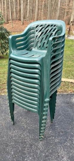 12 green outdoor/indoor chairs