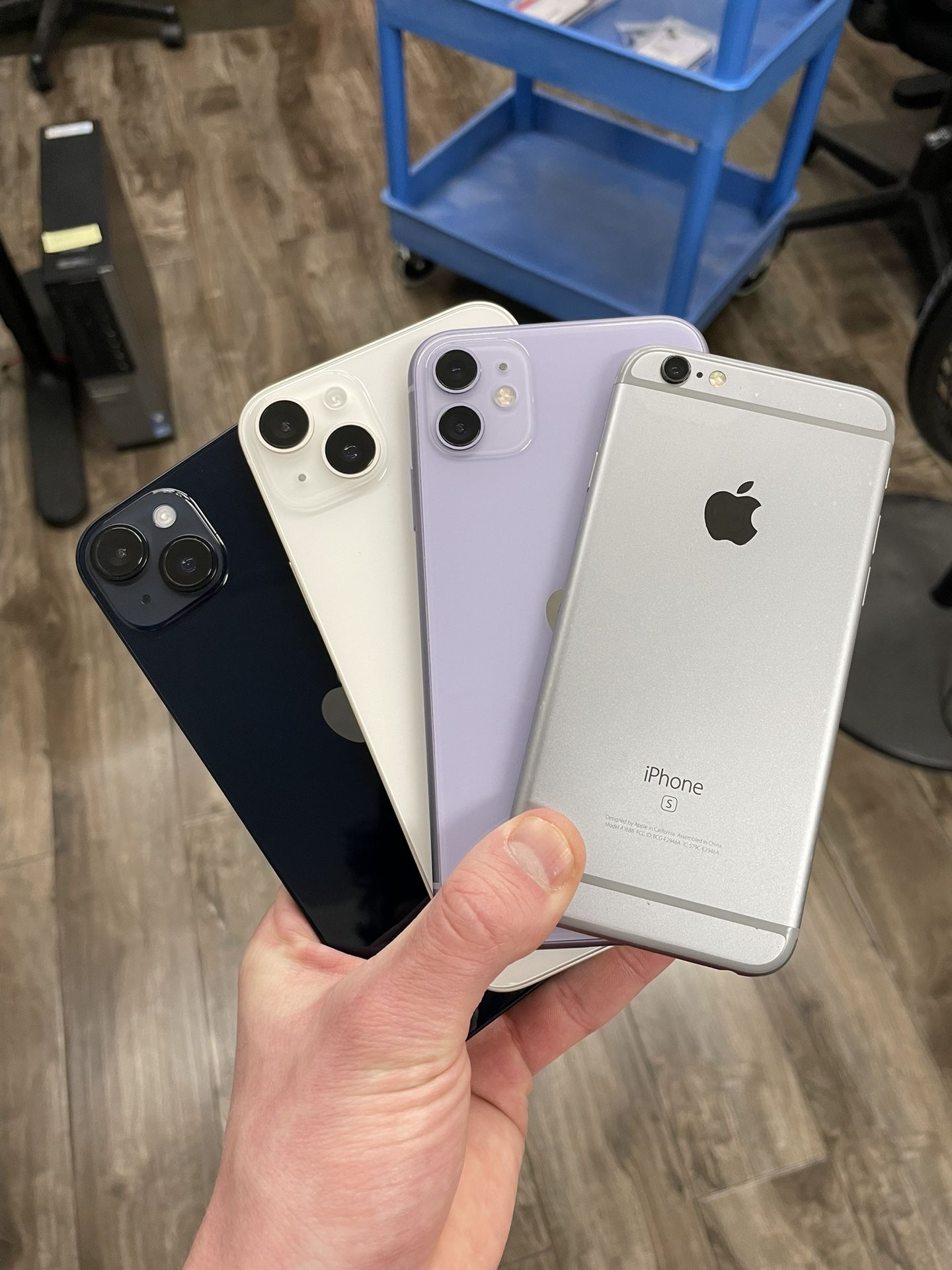 iPhones unlocked for any carrier. Clean IMEI, No Issues Fully