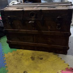 ANTIQUE TRUNK-ORIGINAL $50.00 OBO