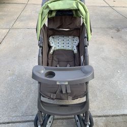 Graco Baby Stroller With The Compact Folding Option