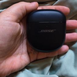 Bose Quiet comfort Ultra Noise Cancelling Wireless Earbuds 