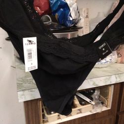 Black Solid Cotton THONGS SIZE 6