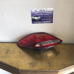 Tail Light Mercedes Benz C300