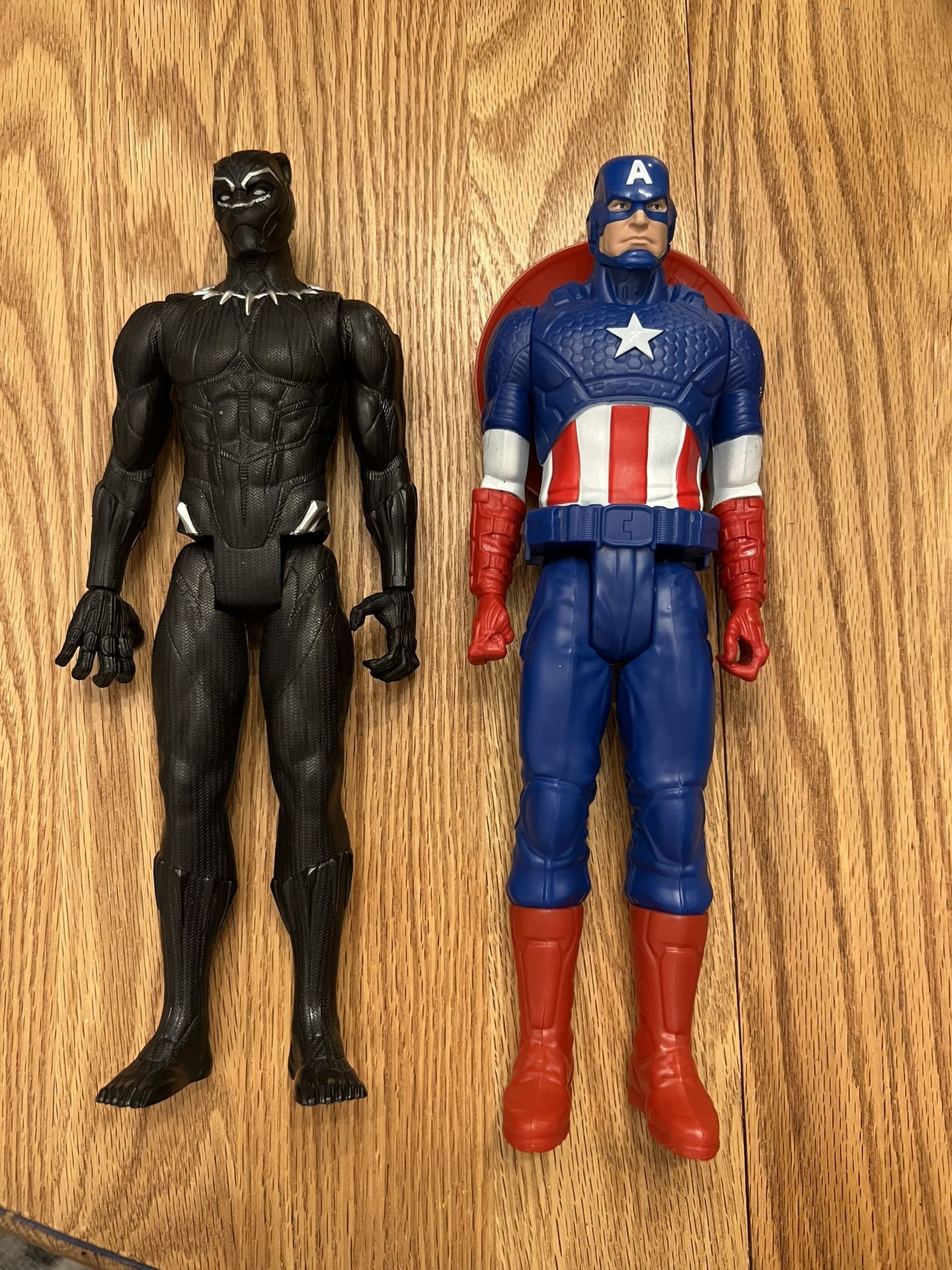 Marvel Action Figures: Captain America & Black Panther 