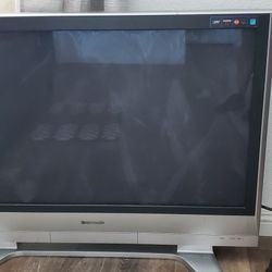 2 TVs 