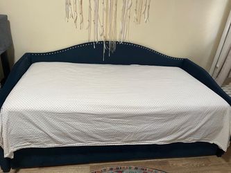 Day bed