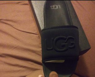 UGG Slides