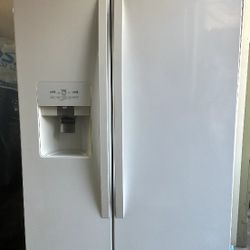 Kenmore Side By Side White Fridge 