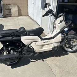 BMS Astro 150 gas scooter