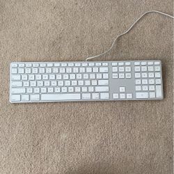 Apple Wired Keyboard