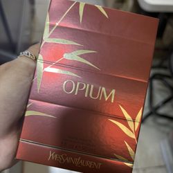 Opium Saint Laurent Perfume