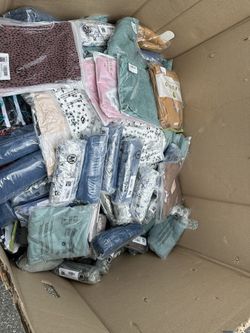 Amazon clothing  Pallets