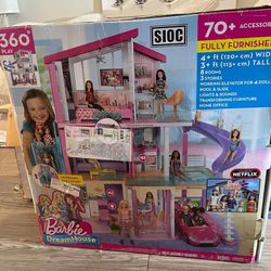 Barbie Dream House/ Casa De Barbie