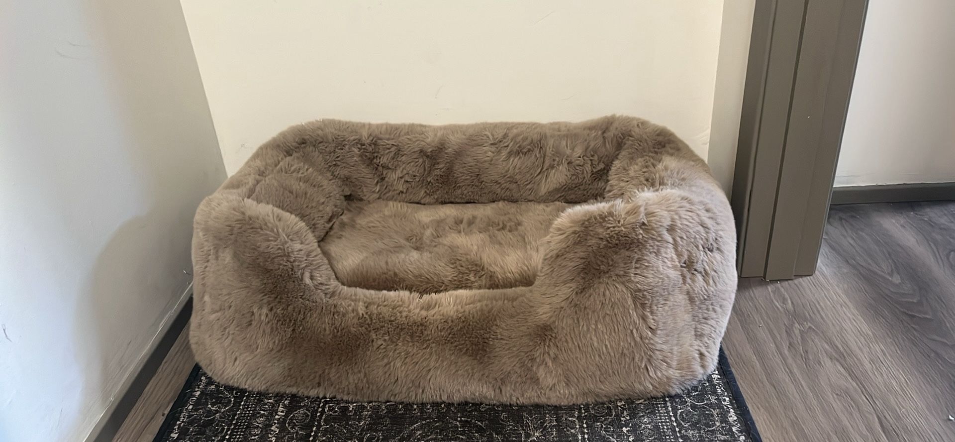 Lola Small Pet Bed