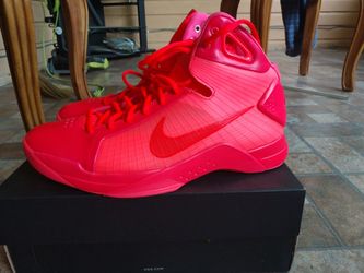 Nike Hyperdunk Triple Solar Red $70