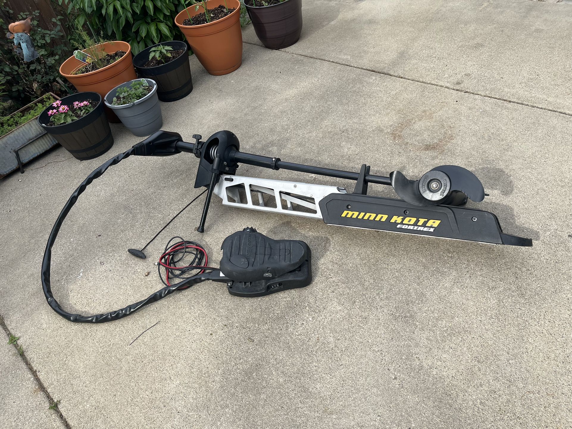 Minn Kota Fortrex Bow-Mount Trolling Motor 45in Shaft 112 Lb Thrust