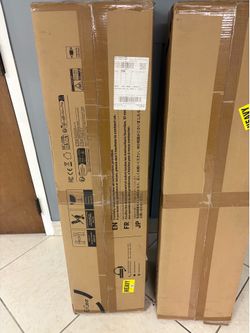 Office chairs and Desk