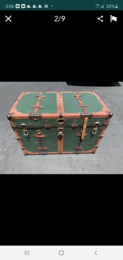 CHEST (steamer trunk )