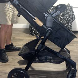 Evenflo Pivot Baby Stroller 