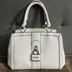 Guess Los Angeles White Bag 