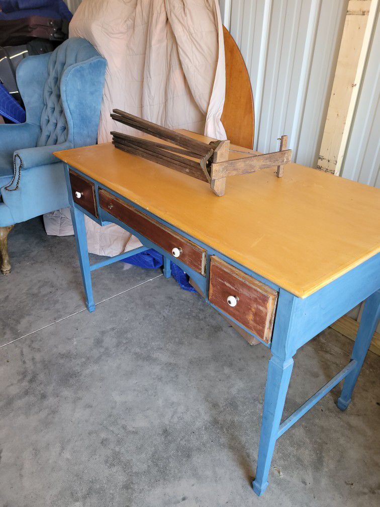 Antique Secatery Desk For Flipping.  Offer A Better Price And Lets Talk.