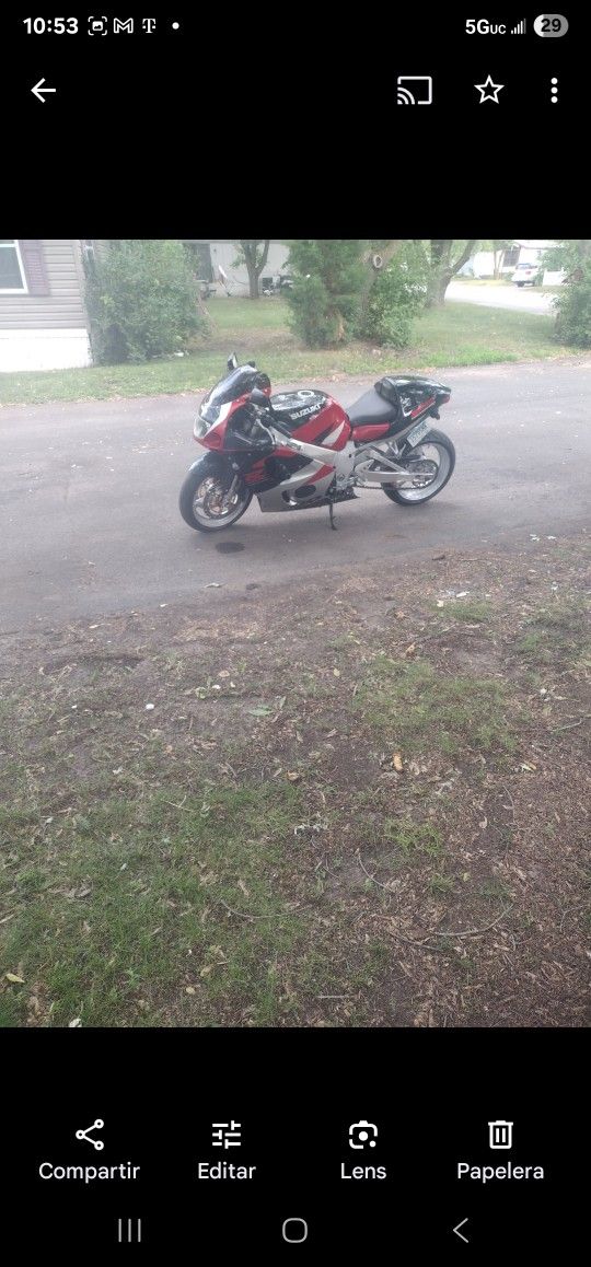 Suzuki 750 Gsxr  1999 Year
