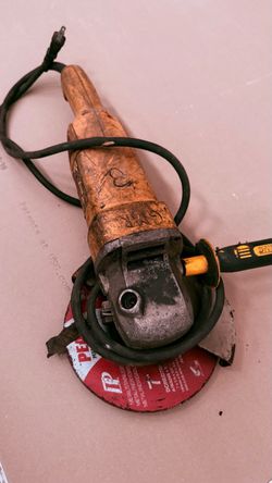 Heavy Duty Angle Grinder with Cutting Disc