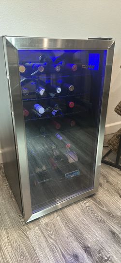 Refrigerador Con 25 Botellas De Vino 