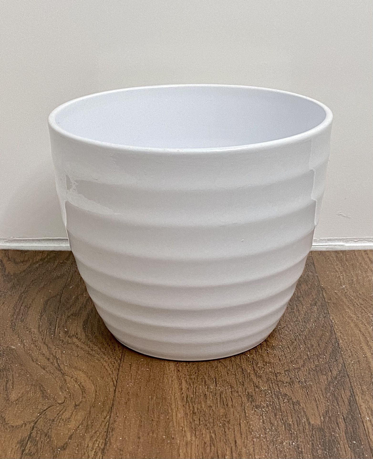 Mid century modern MCM style white chic ceramic flower plant pot planter