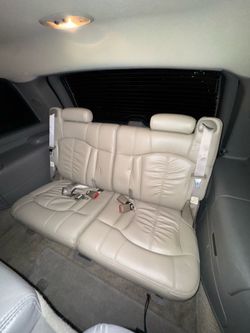 01-06 Tahoe Yukon 3rd row seat