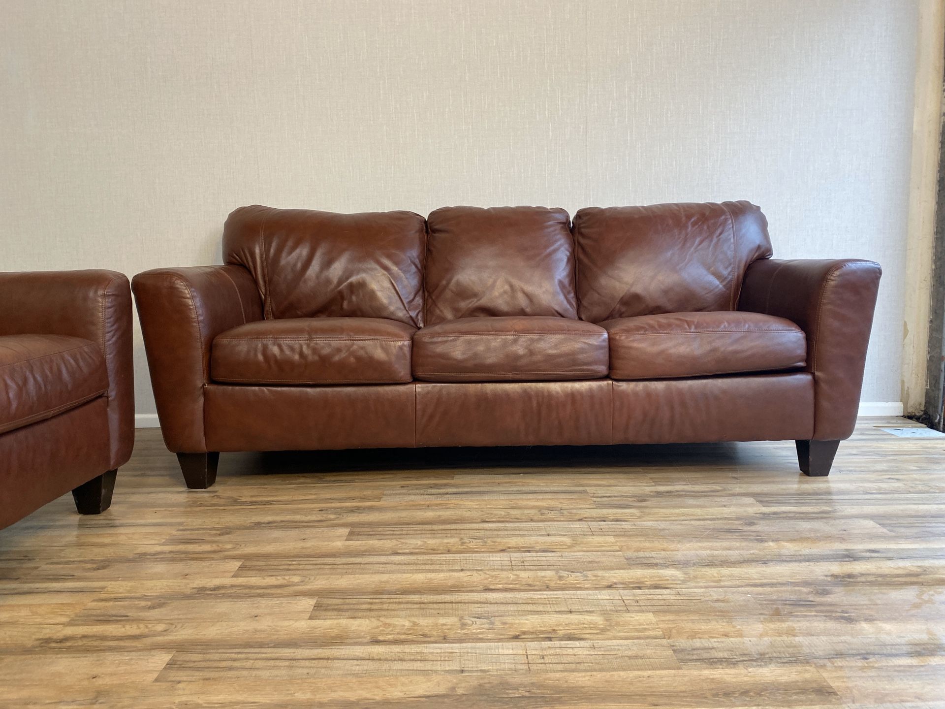 Macy's Chateau d'Ax Leather Sofa and Loveseat Set for Sale in Seattle