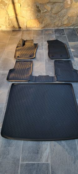 Floor Mats, Jeep Renegade
