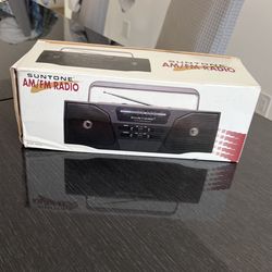 AM/FM Radio 
