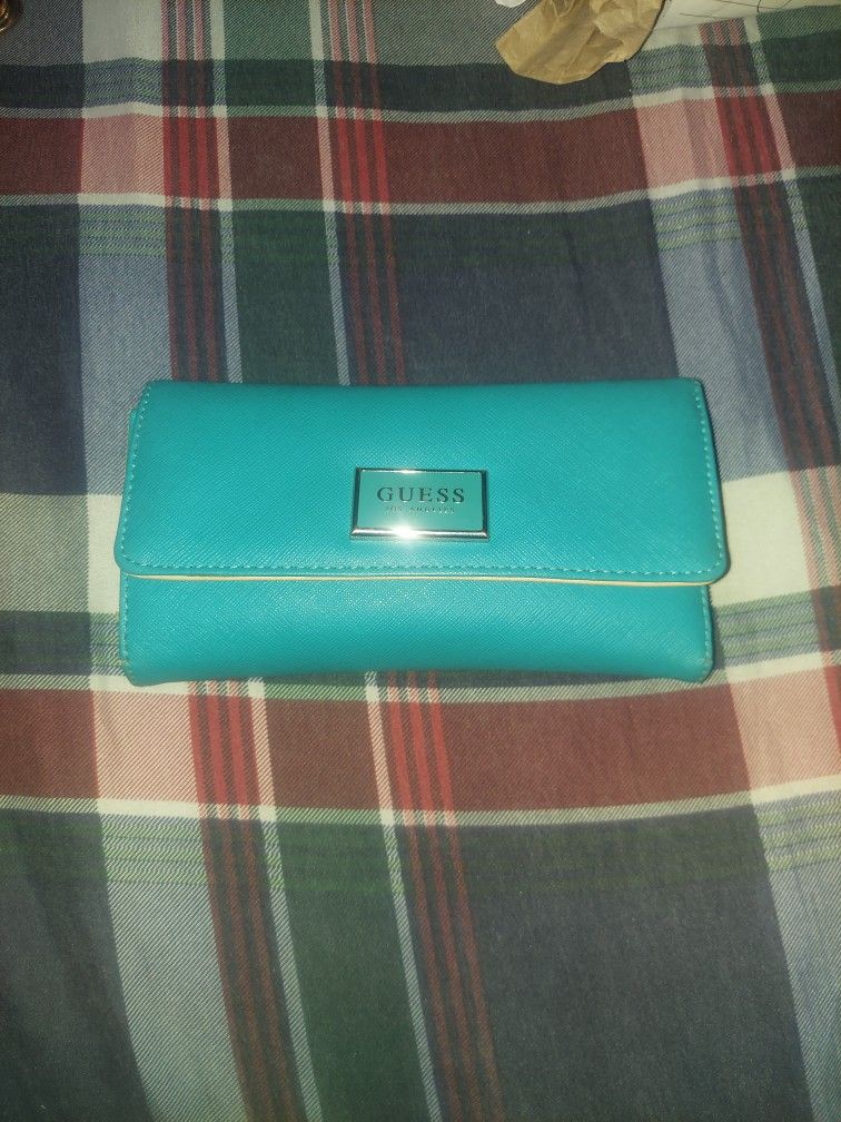 Guess Walet Turquoise 3-Fold Gently Used