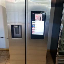 SAMSUNG 2 DOORS  WITH TV