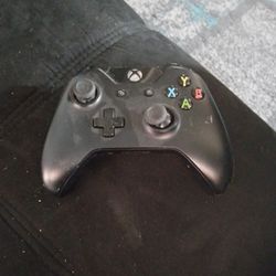 Xbox One Controller For Sale 30 Or Best Offer